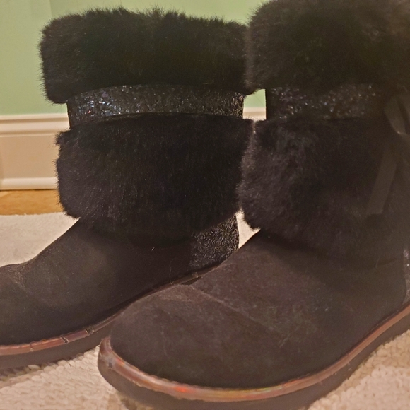 MUST GO! Girls' Winter Cold Weather DSW Snow Boots Size 4 - Picture 3 of 8